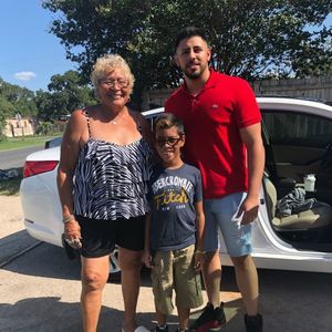 Meet your Posher, Linda